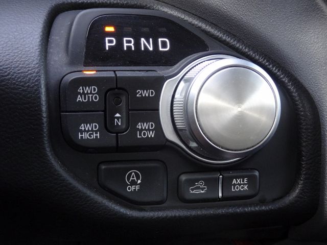 Thumbnail: 2025 RAM 1500 - 32