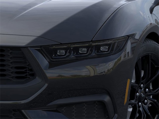 2025 Ford Mustang  19