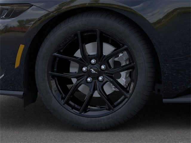 2025 Ford Mustang  7