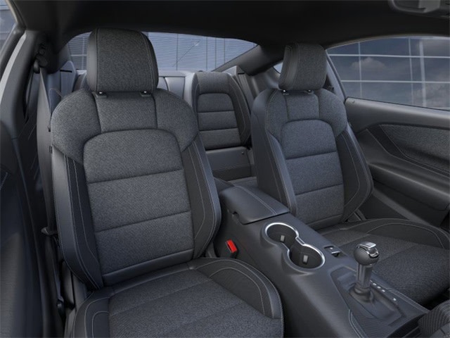 2025 Ford Mustang  8