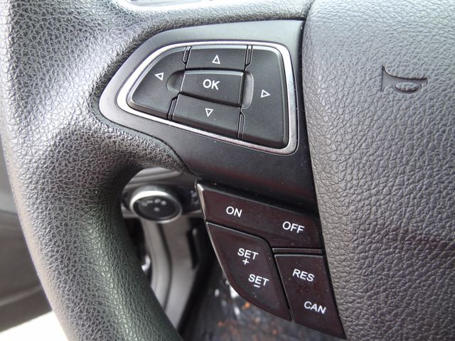 Thumbnail: 2016 Ford Focus - 22