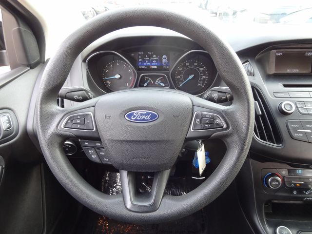 Thumbnail: 2016 Ford Focus - 2