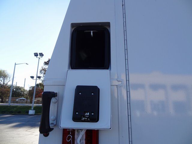 2025 Ford E-Series Cutaway Base - Photo 12