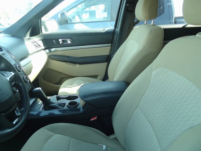 Thumbnail: 2017 Ford Explorer - 7