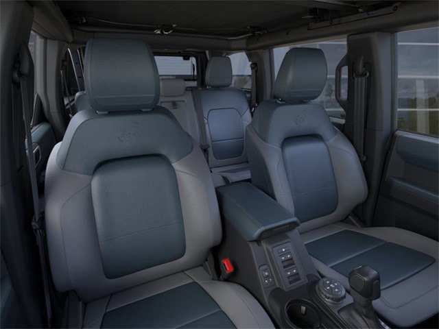 2024 Ford Bronco Outer Banks 8