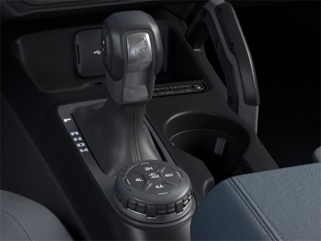 2024 Ford Bronco Outer Banks 12