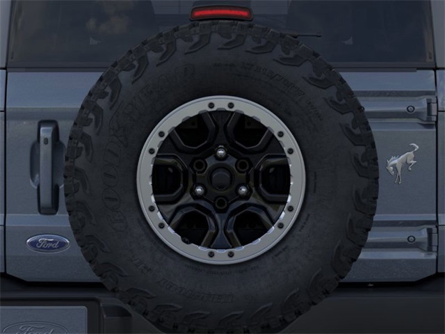2024 Ford Bronco Outer Banks 25