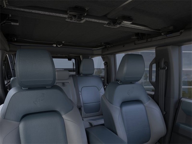 2024 Ford Bronco Outer Banks 17