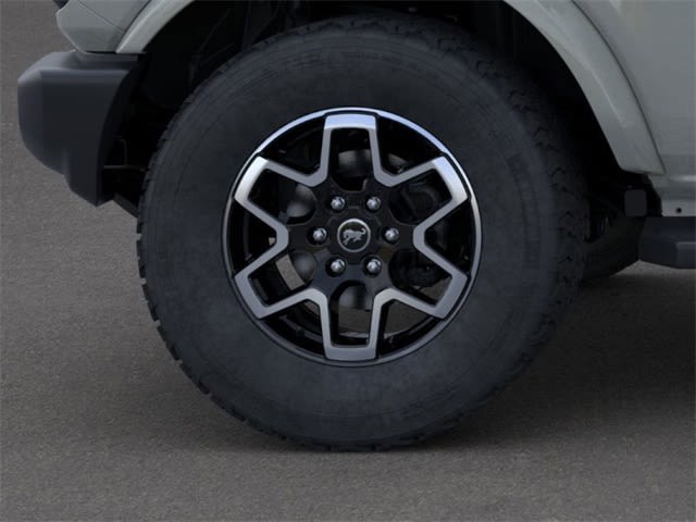 2024 Ford Bronco Outer Banks 6