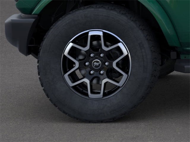 2024 Ford Bronco Outer Banks 7