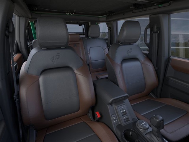 2024 Ford Bronco Outer Banks 8