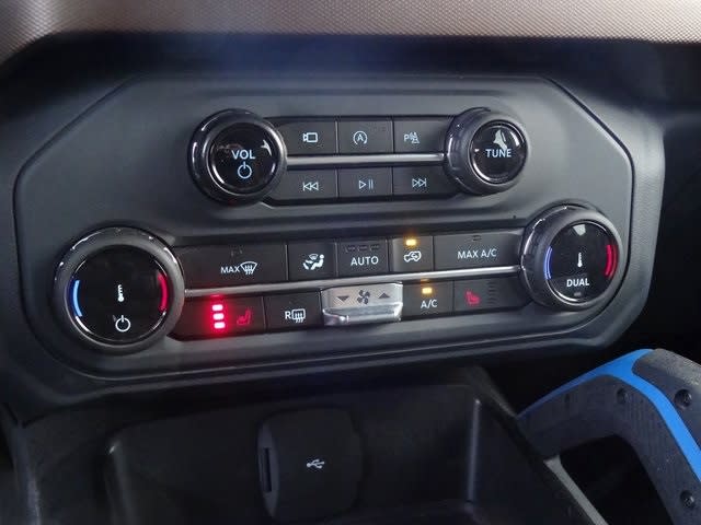 Thumbnail: 2022 Ford Bronco - 31