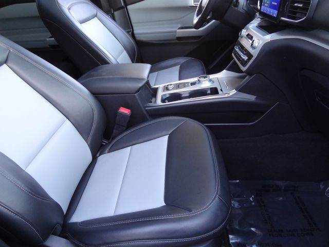 Thumbnail: 2022 Ford Explorer - 10