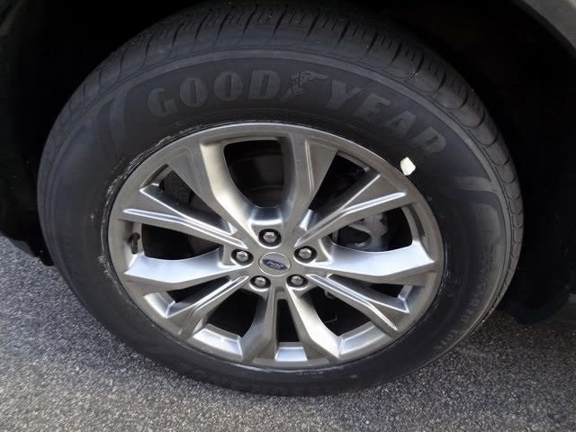 Thumbnail: 2022 Ford Explorer - 13