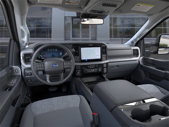 2025 Ford F-250 XLT 2
