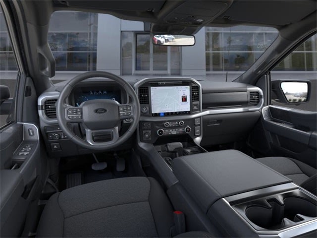 2025 Ford F-150 XLT 2