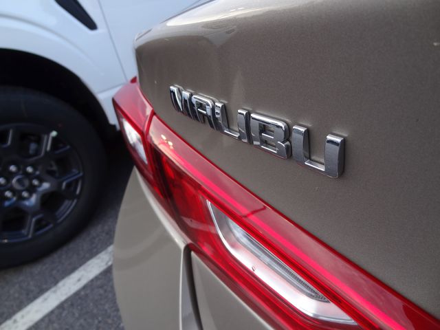 Thumbnail: 2023 Chevrolet Malibu - 18