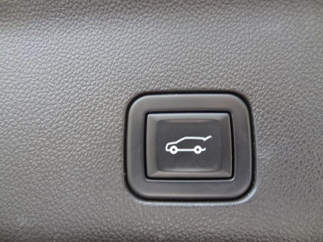 Thumbnail: 2021 GMC Yukon - 16