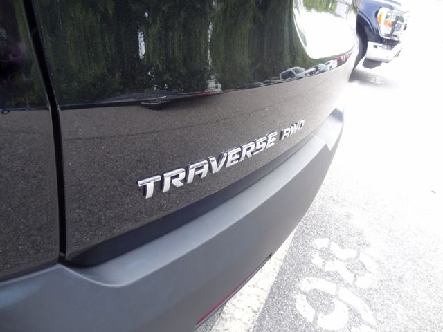 Thumbnail: 2023 Chevrolet Traverse - 3