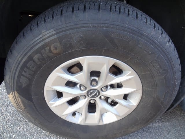 Thumbnail: 2024 Nissan Frontier - 15