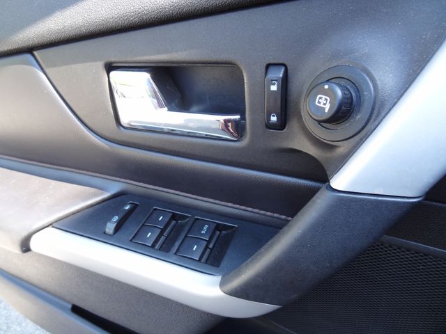 Thumbnail: 2013 Ford Edge - 21