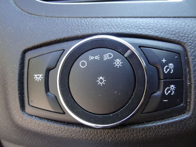 Thumbnail: 2013 Ford Edge - 22