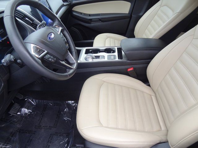 Thumbnail: 2022 Ford Edge - 10