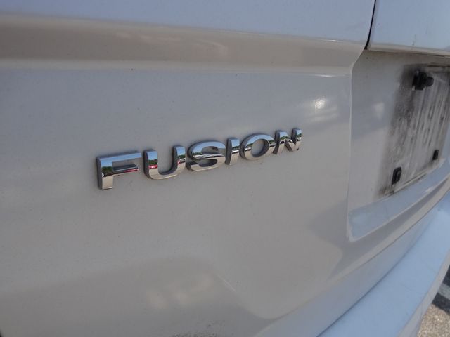 Thumbnail: 2010 Ford Fusion - 8