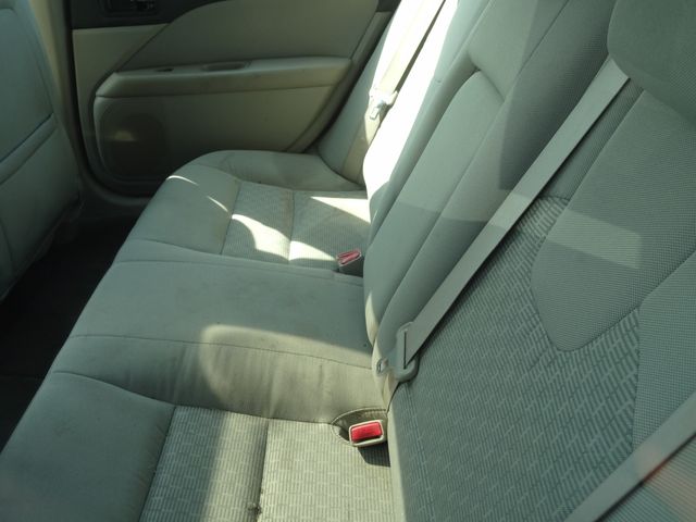 Thumbnail: 2010 Ford Fusion - 6