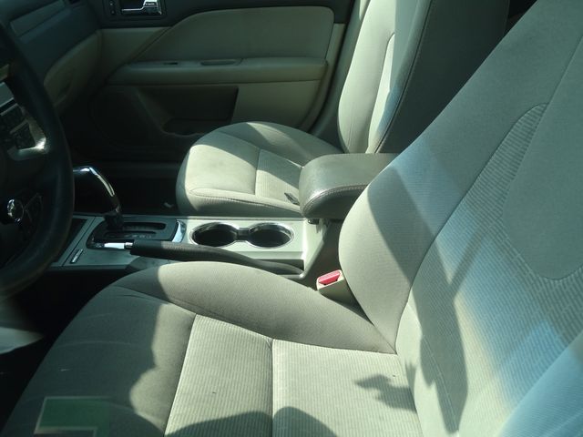 Thumbnail: 2010 Ford Fusion - 5