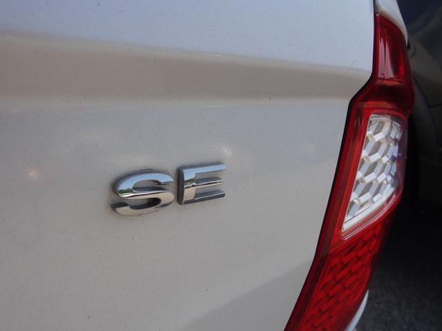 Thumbnail: 2010 Ford Fusion - 4