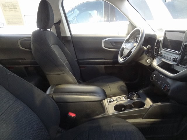 Thumbnail: 2022 Ford Bronco Sport - 6