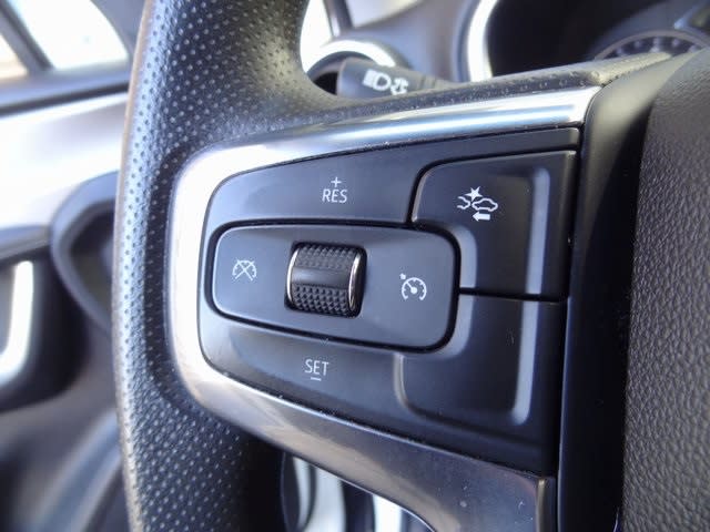 Thumbnail: 2023 Chevrolet Blazer - 23