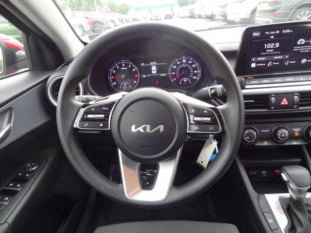 Thumbnail: 2024 Kia Forte - 8