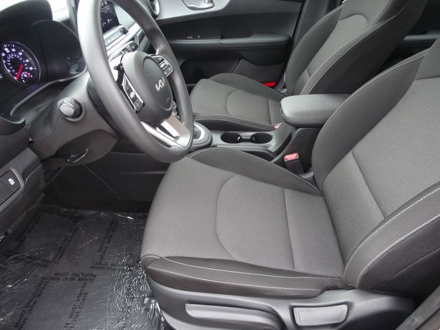 Thumbnail: 2024 Kia Forte - 9