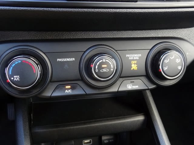 Thumbnail: 2023 Kia Forte - 24