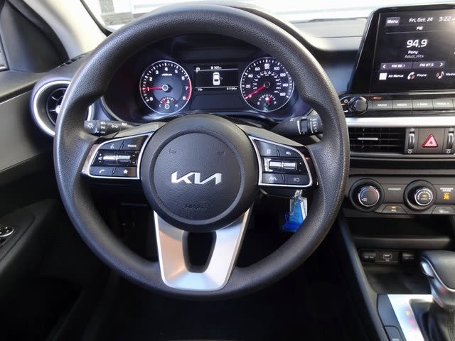 Thumbnail: 2023 Kia Forte - 7