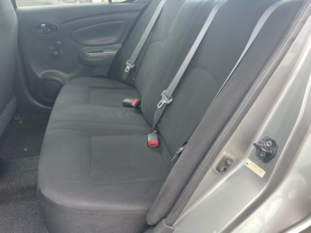 2013 Nissan Versa S Plus 12