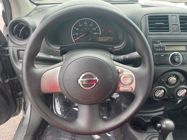2013 Nissan Versa S Plus 9