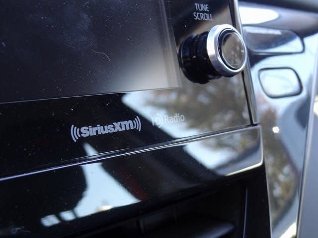 Thumbnail: 2022 Toyota Camry - 15