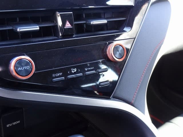 Thumbnail: 2022 Toyota Camry - 13