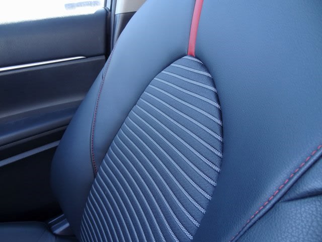 Thumbnail: 2022 Toyota Camry - 16