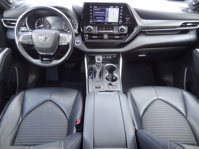 Thumbnail: 2021 Toyota Highlander - 2