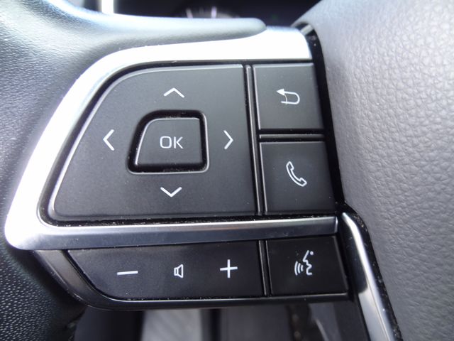 Thumbnail: 2021 Toyota Highlander - 26