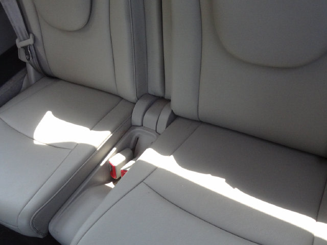 Thumbnail: 2013 Toyota Highlander - 17