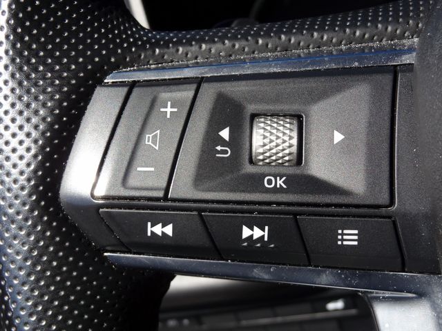 Thumbnail: 2024 Mitsubishi Outlander - 18
