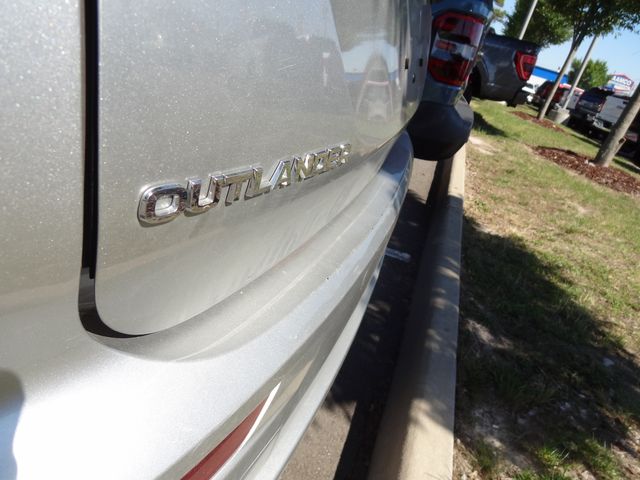 Thumbnail: 2024 Mitsubishi Outlander - 6