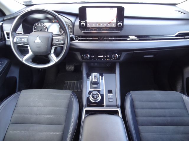 Thumbnail: 2024 Mitsubishi Outlander - 2