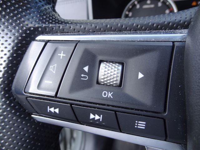 Thumbnail: 2024 Mitsubishi Outlander - 23