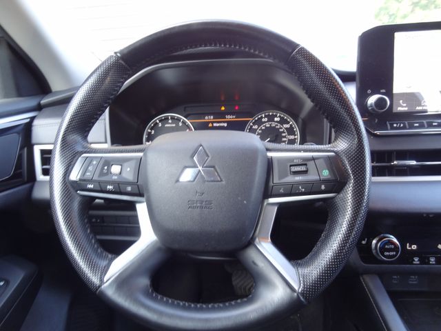 Thumbnail: 2024 Mitsubishi Outlander - 8